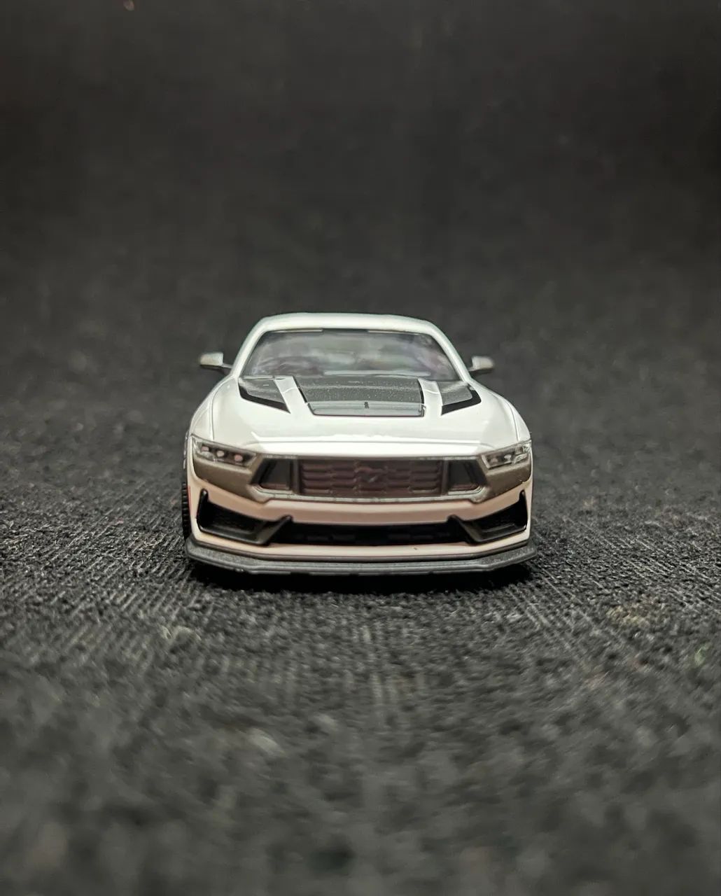 Miniatura Mustang Dark Horse  - Foto 5