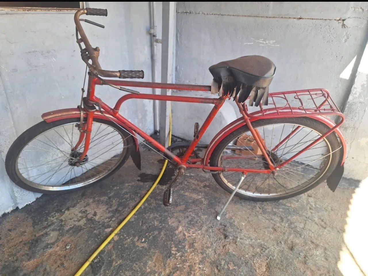 Bicicleta Caloi vermelha 1962