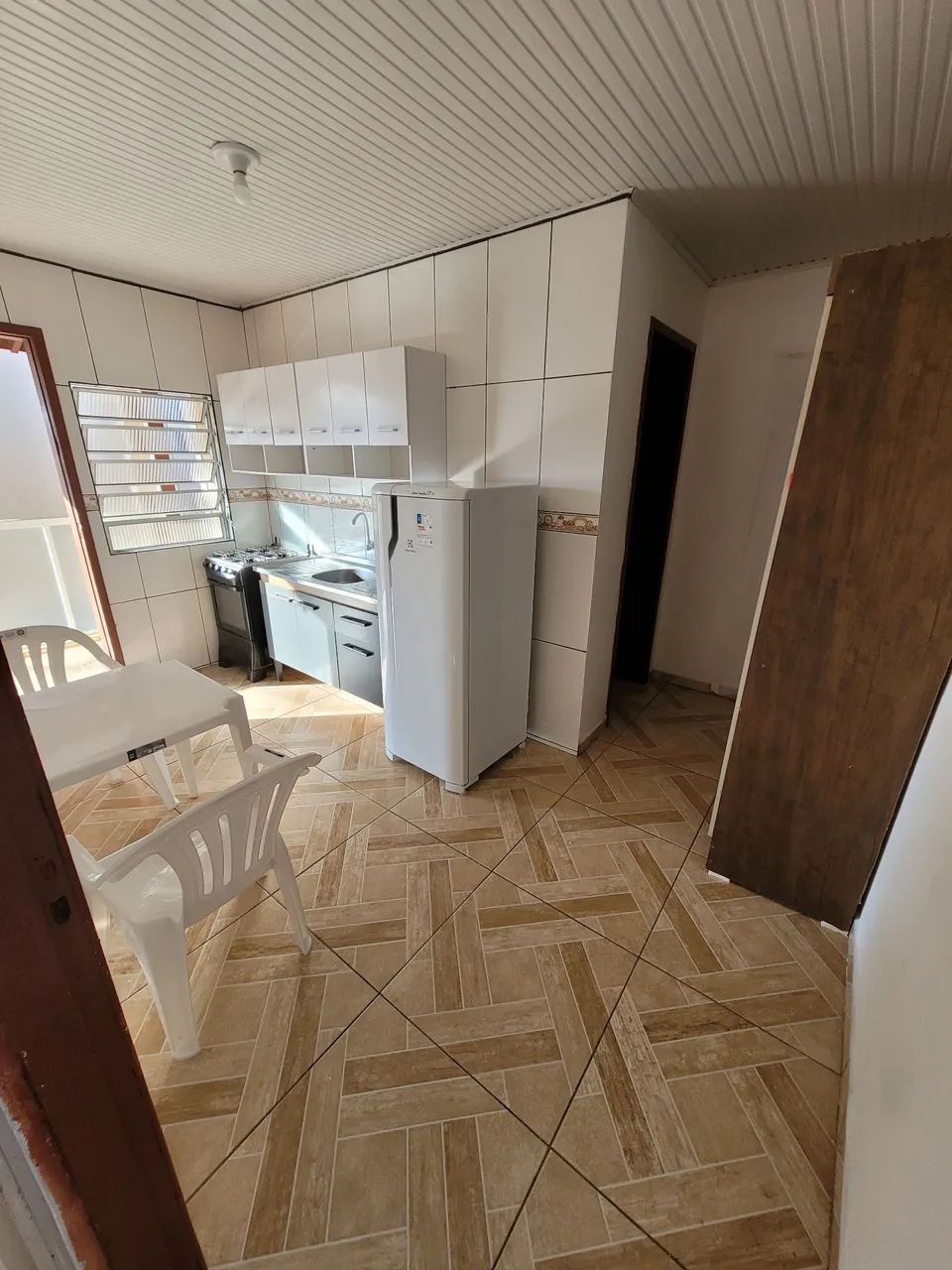 Apartamento de 1 Quarto Mobiliado no Carianos - Foto 2