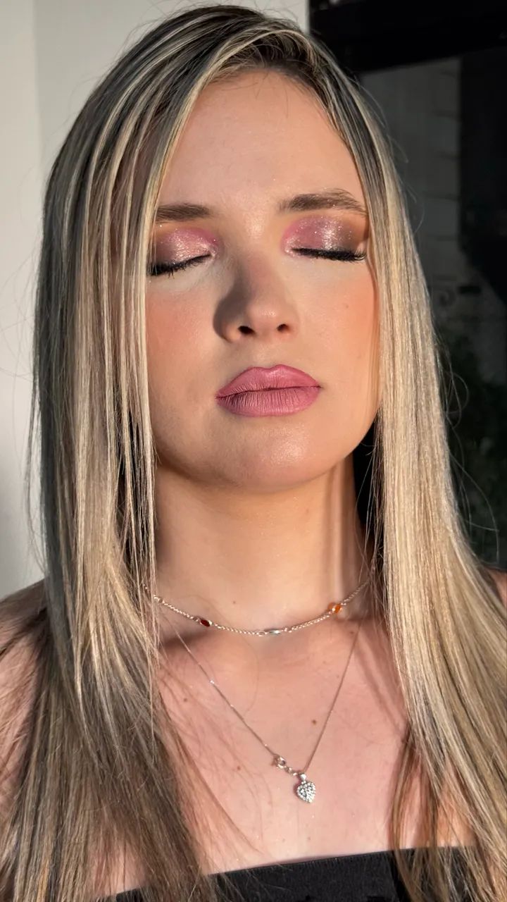 Maquiagem a domicílio  - Foto 3