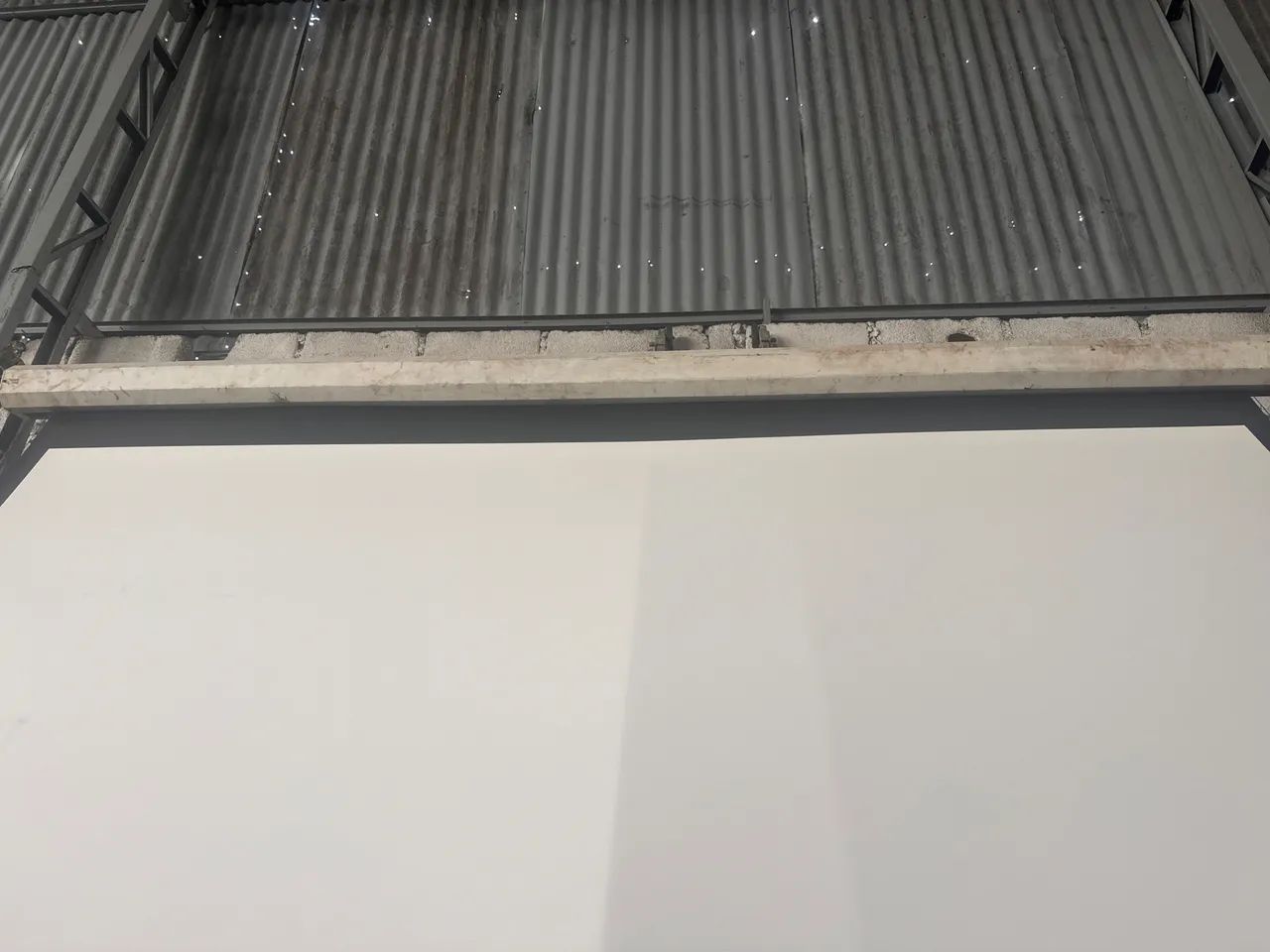 Tela de Projeção Retrátil e projetor  - Foto 2