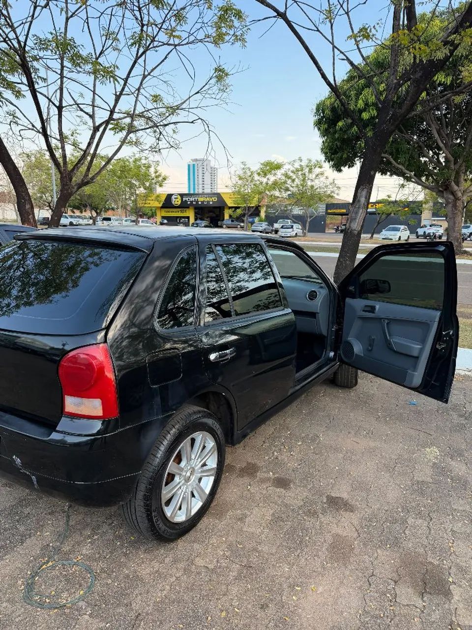 Volkswagen Gol GOL CITY (TREND)/TITAN 1.0 T. FLEX 8V 4P 2012