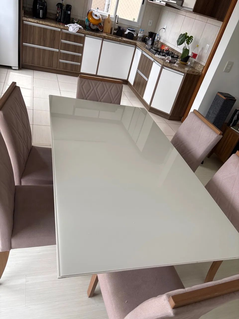 Mesa de jantar com 6 cadeiras