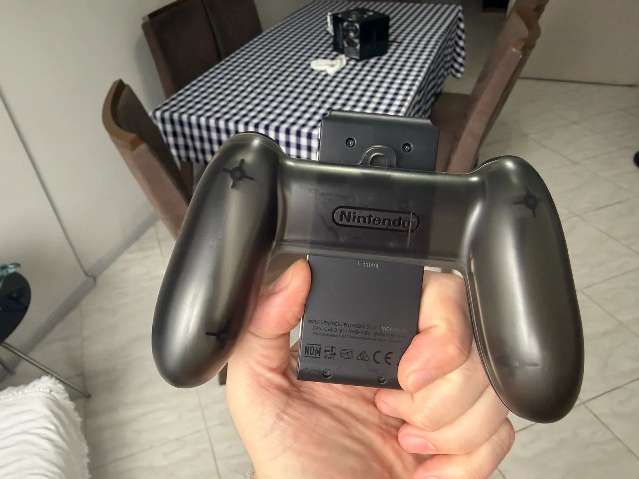 Joy-con charging grip Nintendo switch - Foto 3