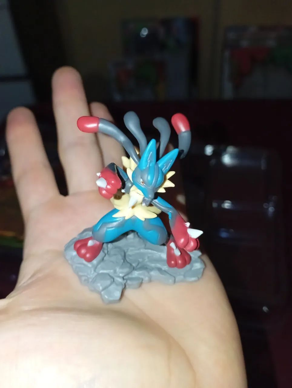 Action Figure Pokemon Mega Lucario EX Original Nova em Perfeito Estado - Foto 4