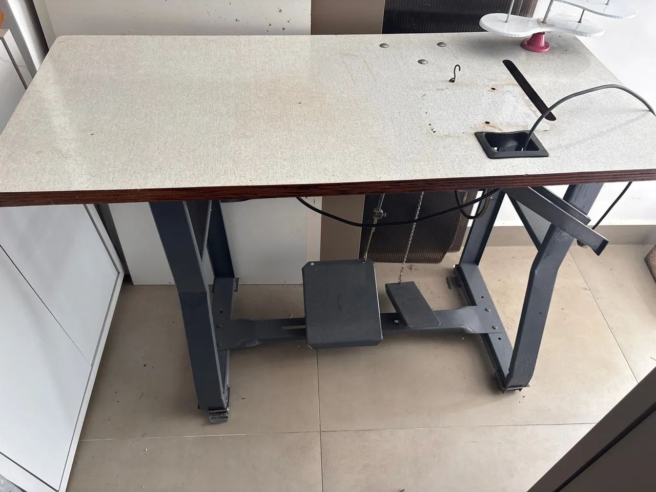 Mesa para overlock 