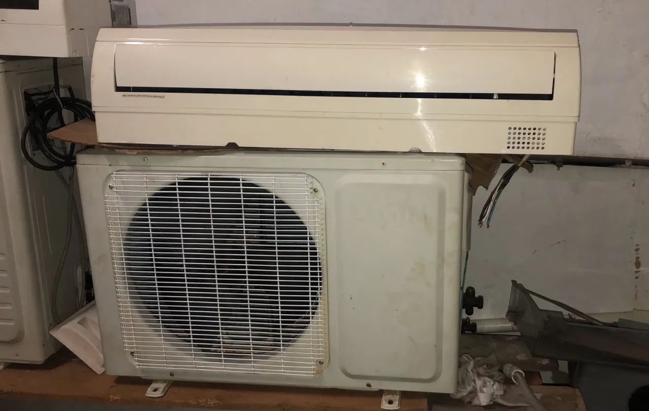 Ar condicionado ELGIN para quartos e sala 18K BTU 