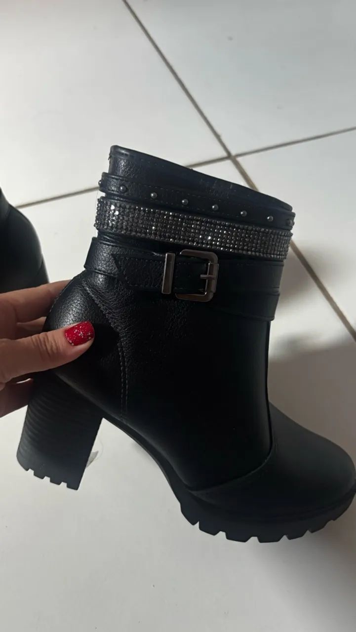BOTA  - Foto 3