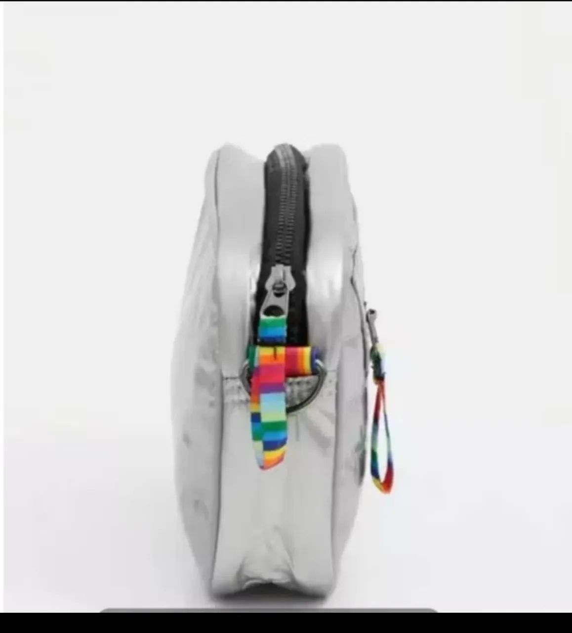 Bolsa 2 em 1 now United prateada  - Foto 2