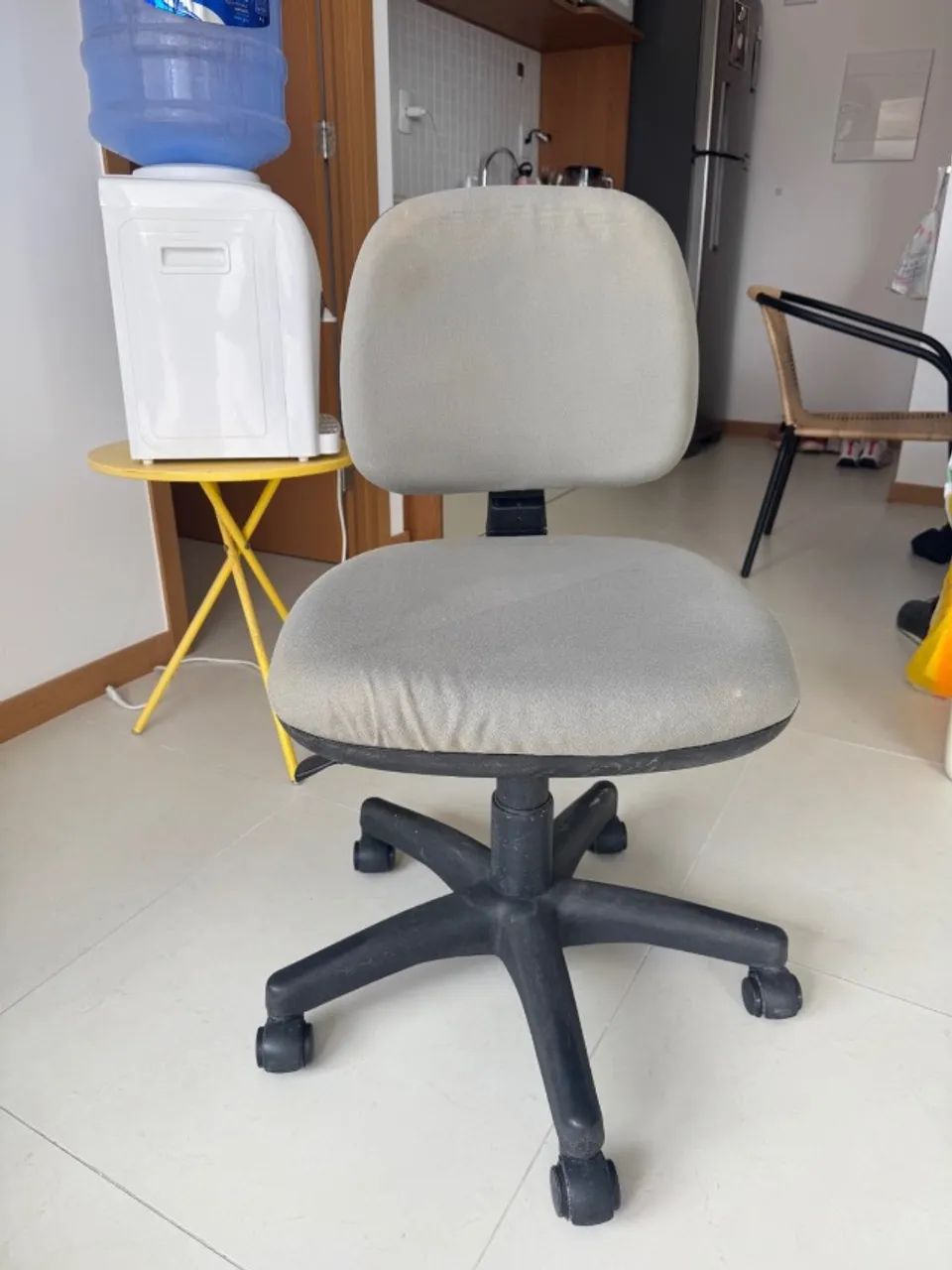 Cadeira Marelli- Ergonômica