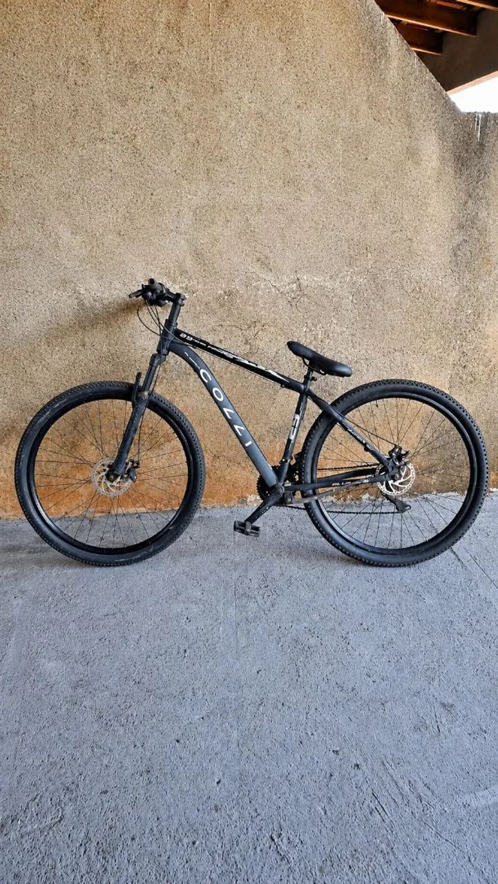 Bicicleta colli, aro 29 preta 