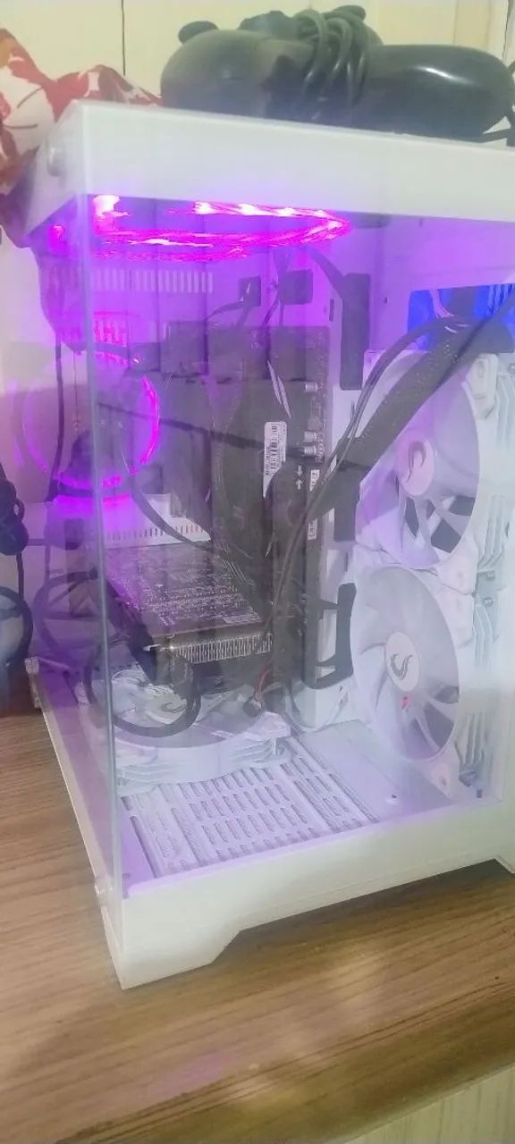 Ryzen 5 5500, RX 6650 XT, 32GB RAM, 1.7T Disco - Foto 3