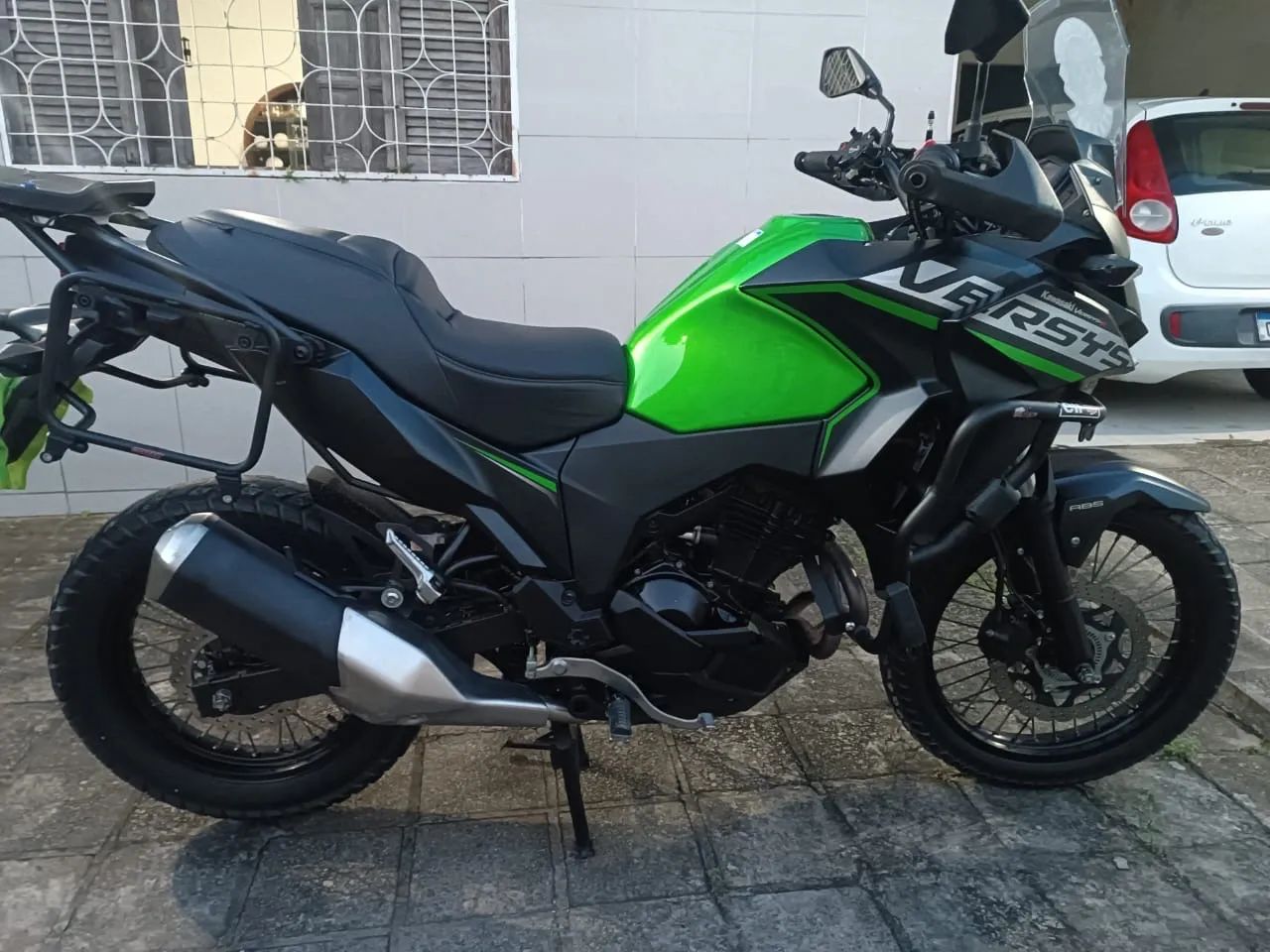 Versys 300 X