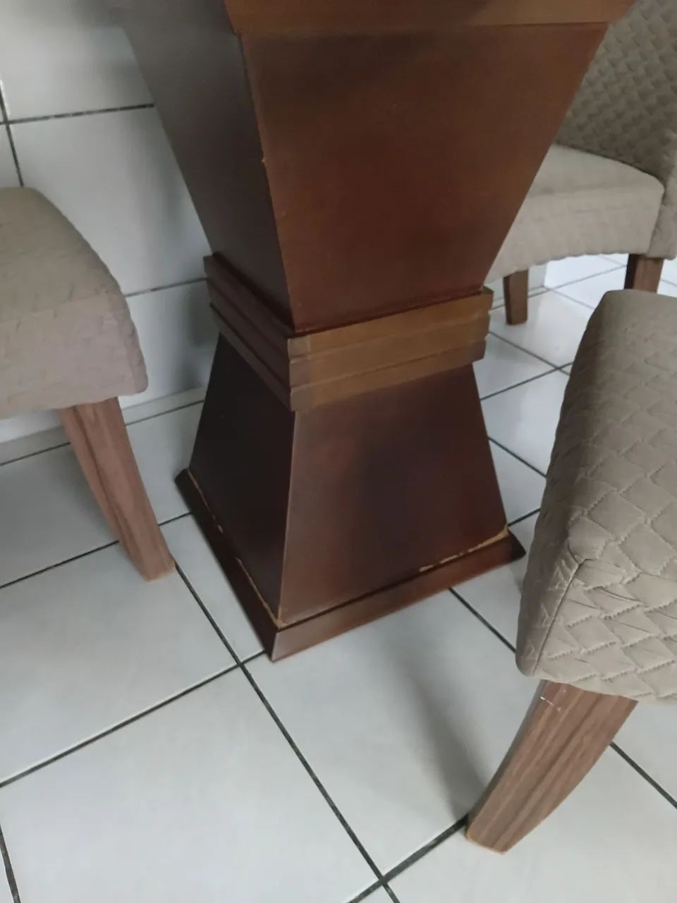 VENDO CADEIRA E A BASE (SEM O VIDRO) - Foto 2