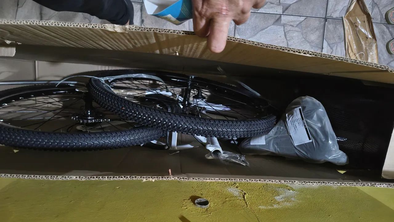 Bicicleta Aro 26 Nova na Caixa - Foto 2