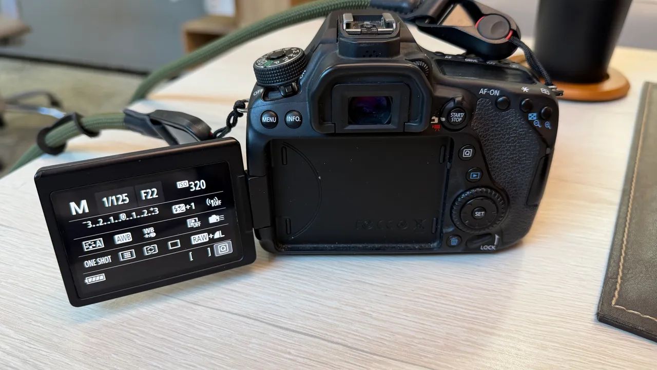 Camera EOS 80D com lente - Foto 3