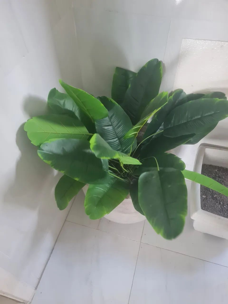 Vaso de concreto com planta artificial  - Foto 2