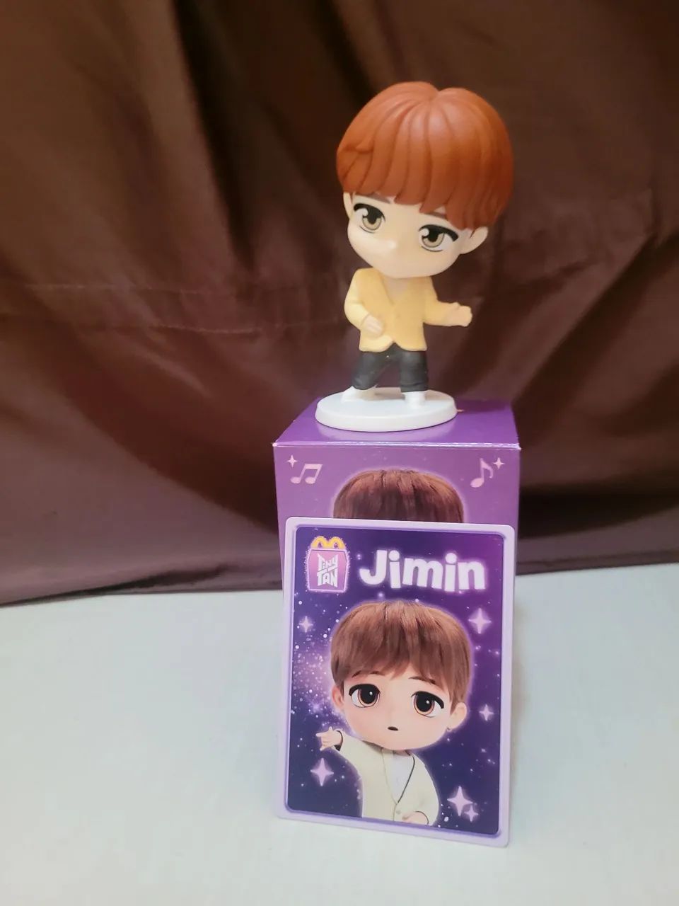 Boneco Jimin BTS Tinytan com caixa