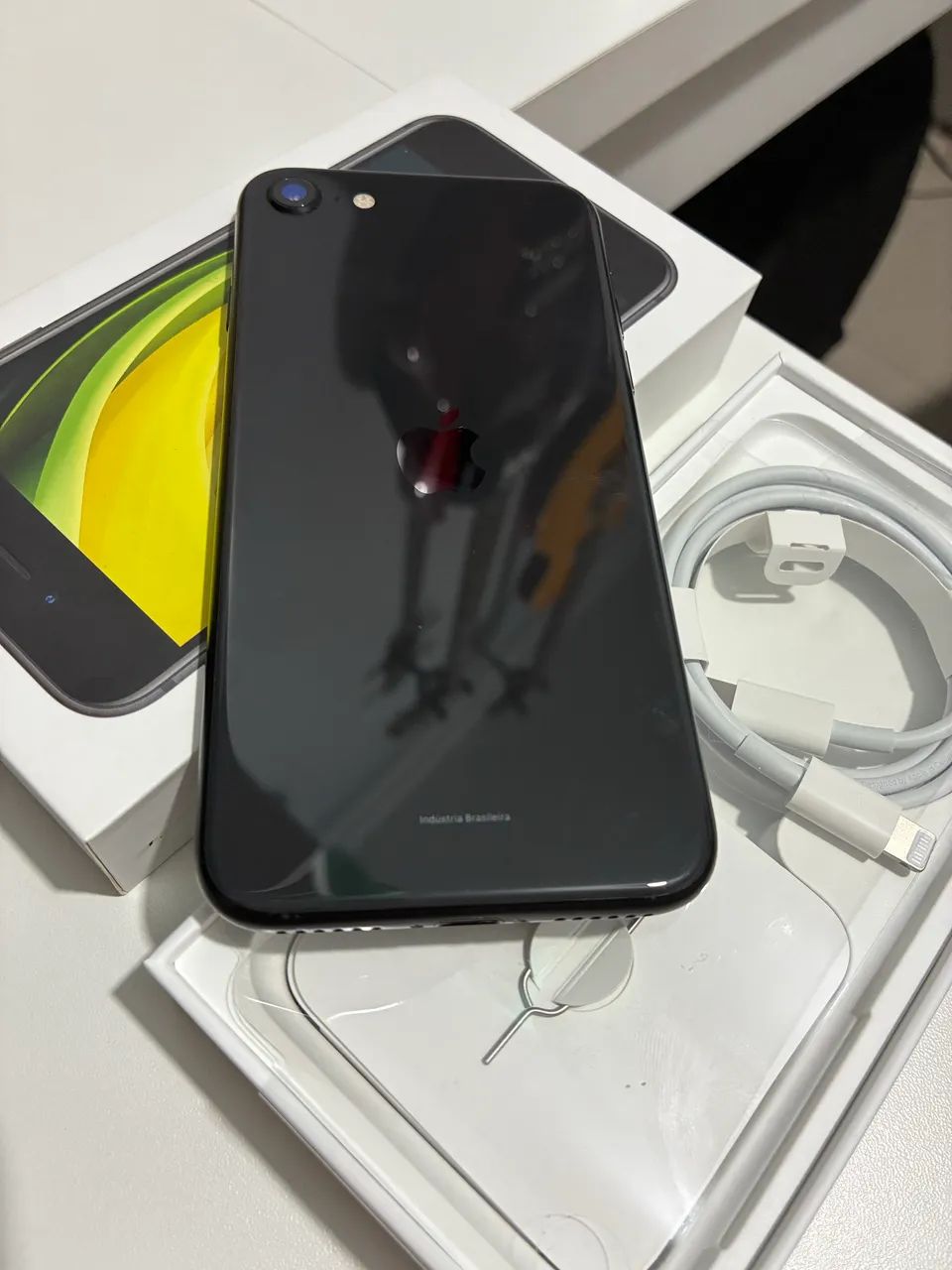 iPhone SE 128gb preto