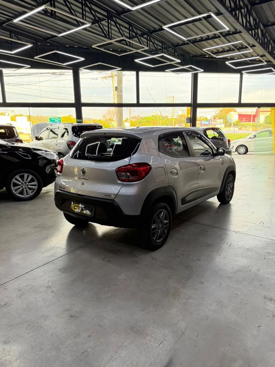 Renault Kwid 1.0 Intense 2018 - Foto 4