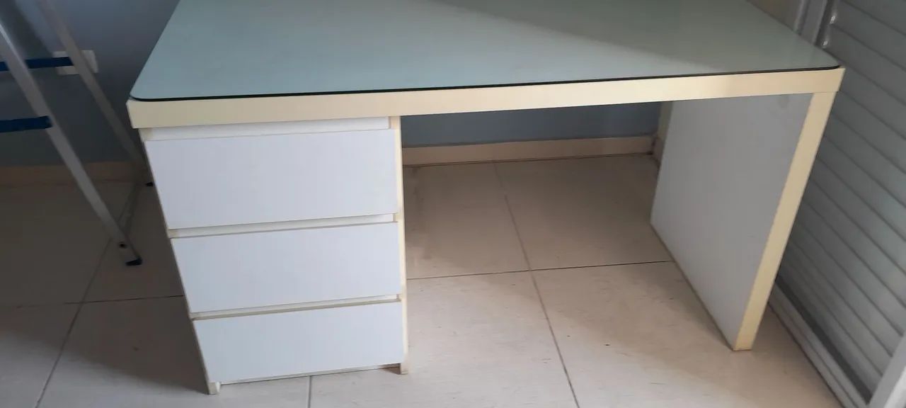 Mesa escrivaninha 
