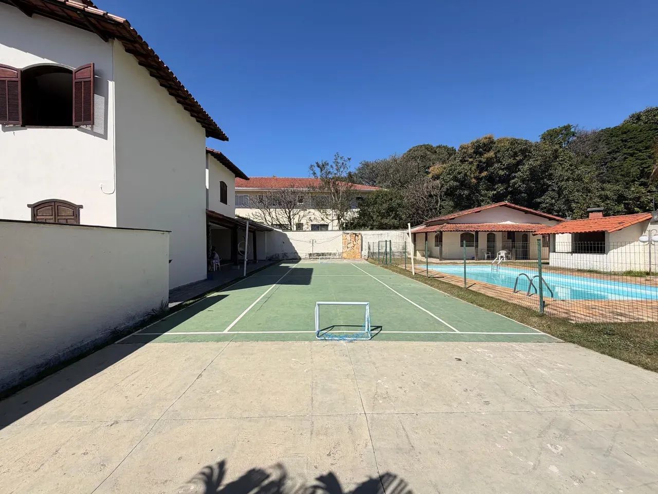 Casa com 3 quartos sendo 1 suíte 6 banheiros 6 vagas - Foto 5