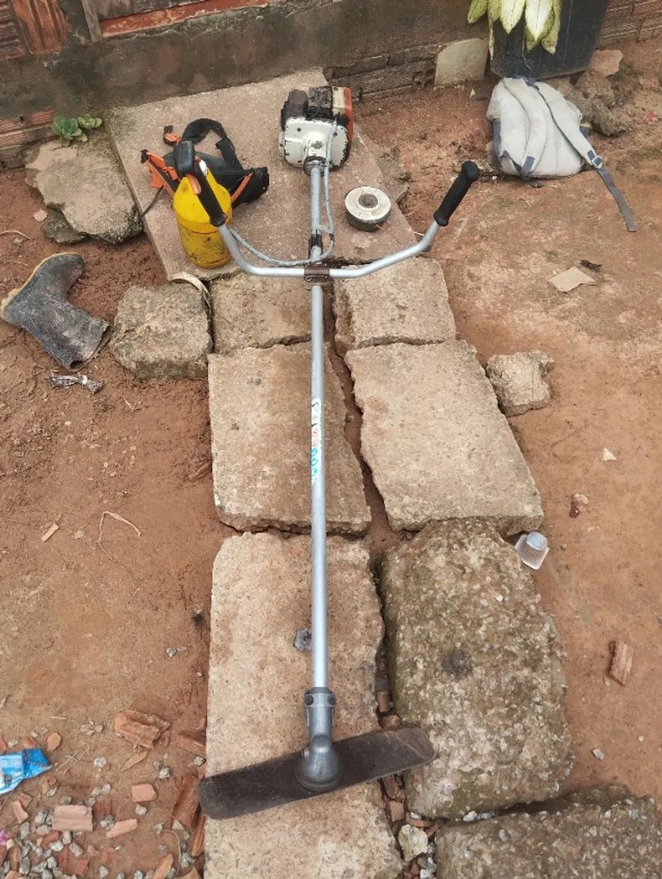 Roçadeira Stihl 160 mais bomba de veneno. - Foto 3