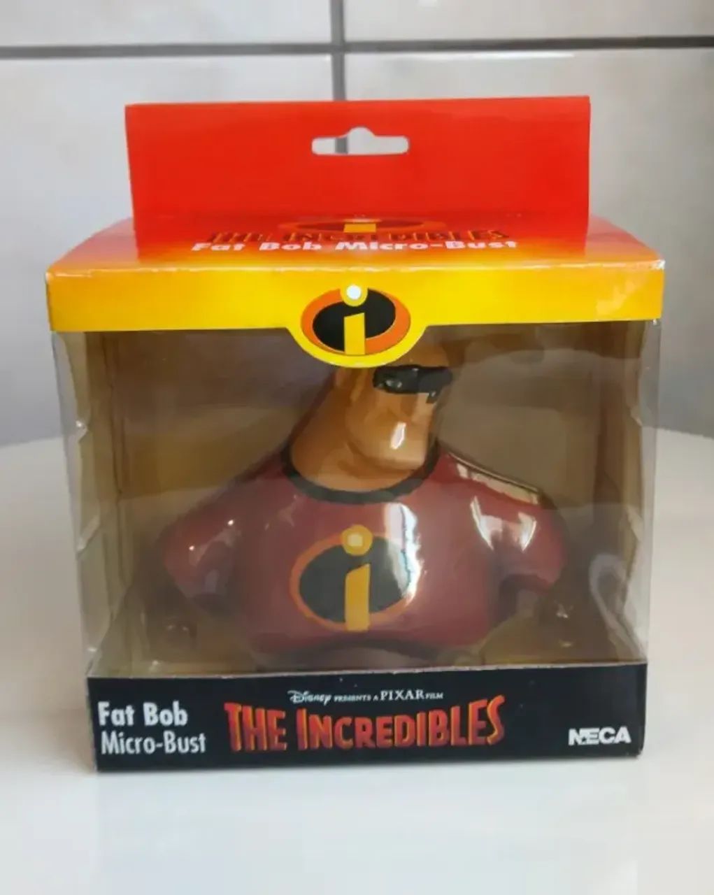 Neca Disney Pixar Os Incríveis - Vintage Micro Busto Fat Bob (11cm) - Foto 3
