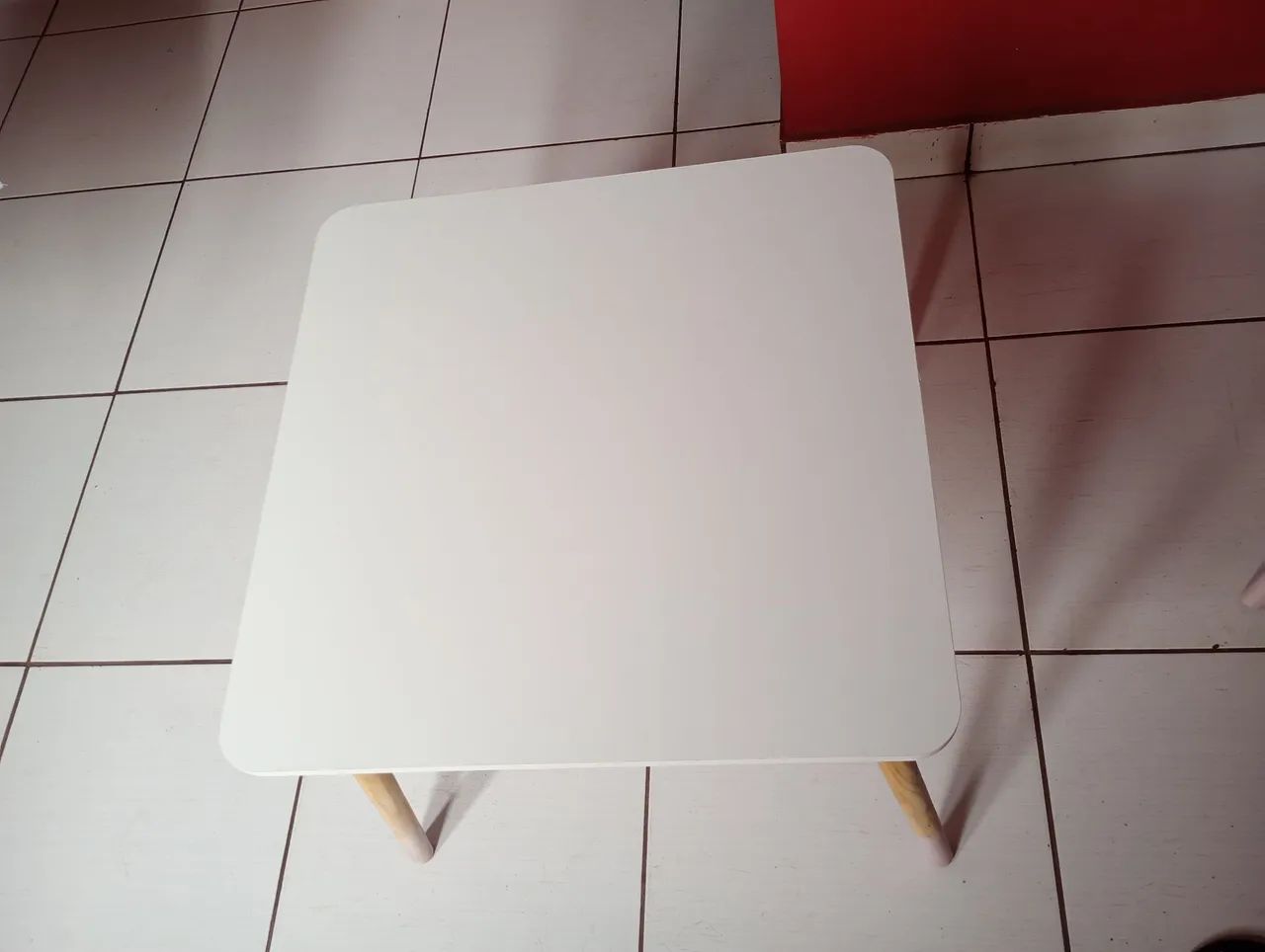 Mesa de madeira infantil + cadeira de borboleta  - Foto 6