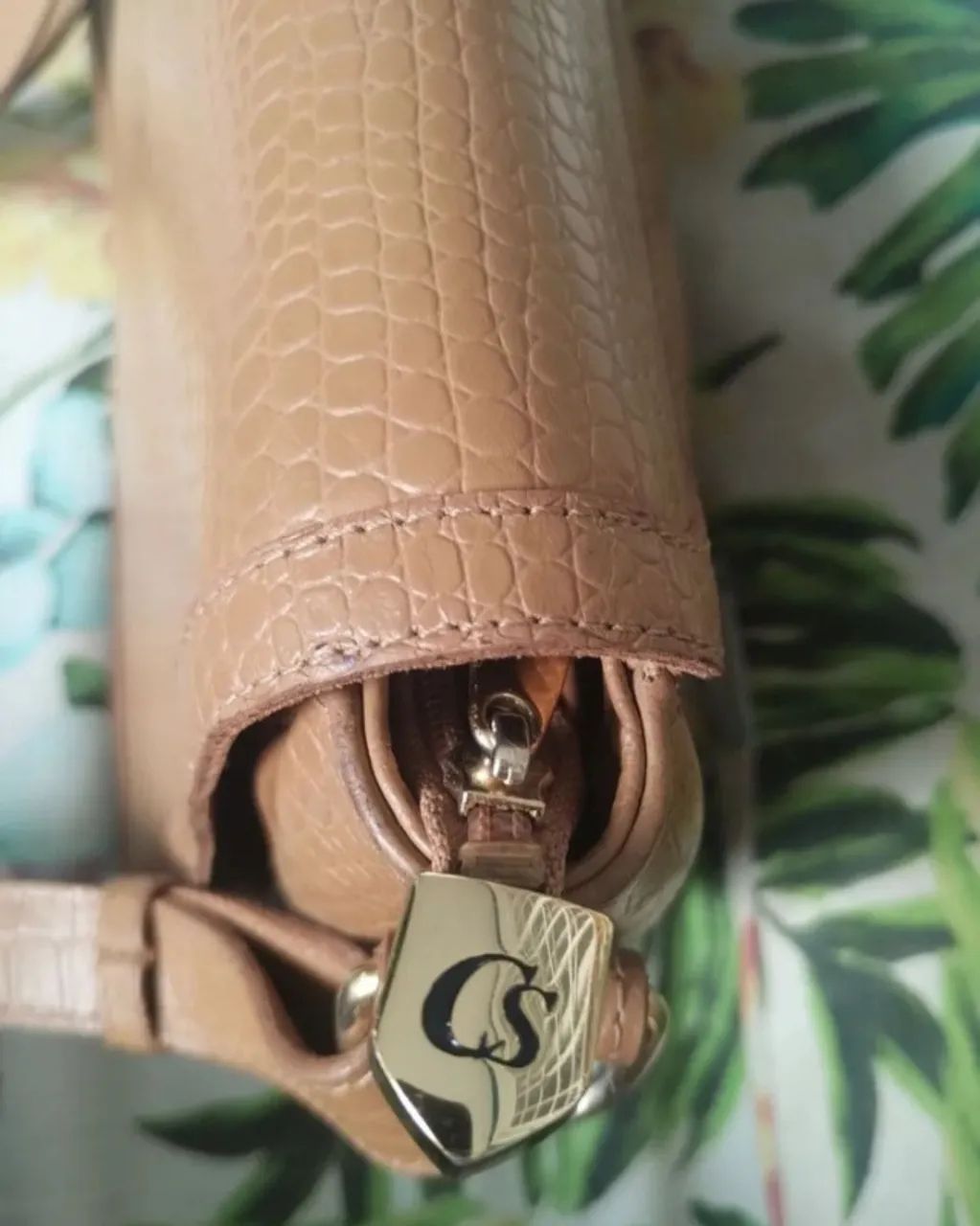 Bolsa Carmen Steffens Croco marrom  - Foto 5