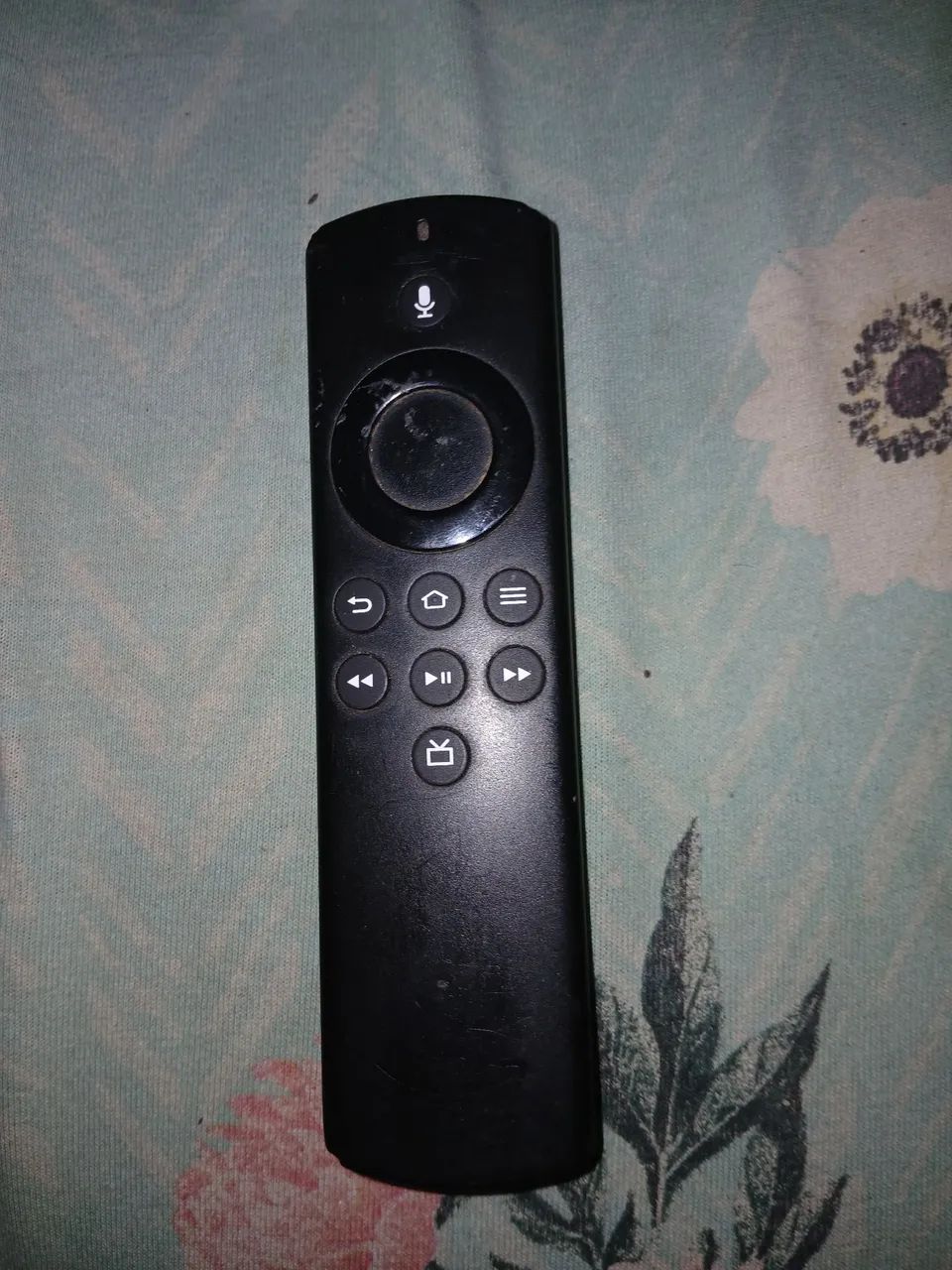 Vendo TV Panasonic 32 Polegadas + Amazon fire stick ( adaptador smart + IA alexa ) - Foto 3