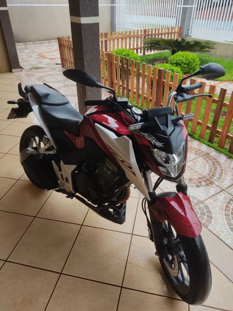 CB300f - Foto 3