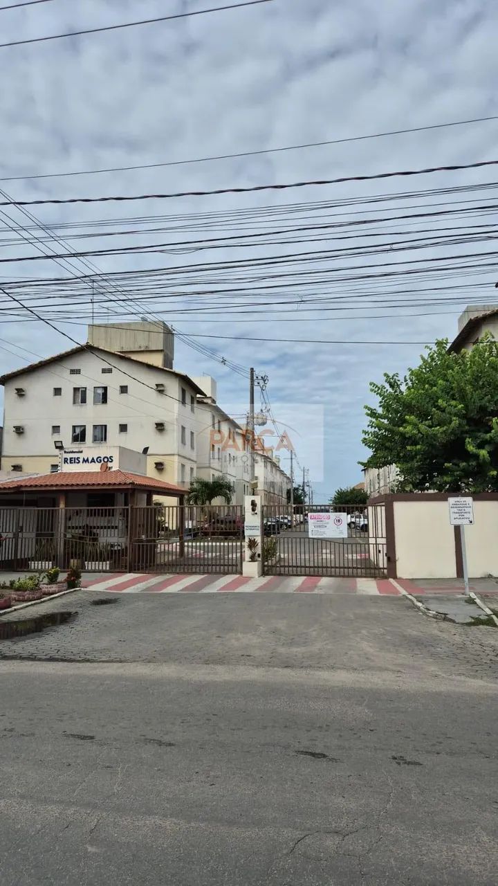 Apartamento 2 quartos montado, sol da manhã.
