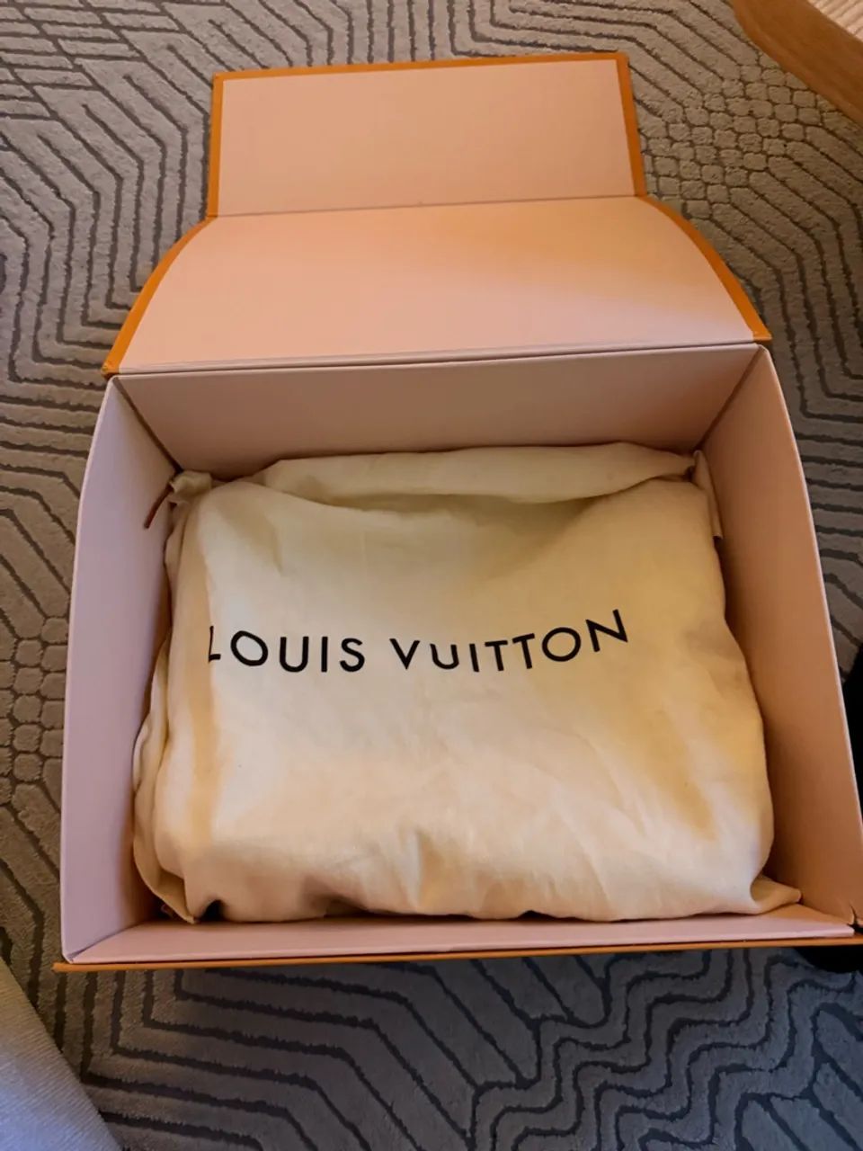 Bolsa Lv 