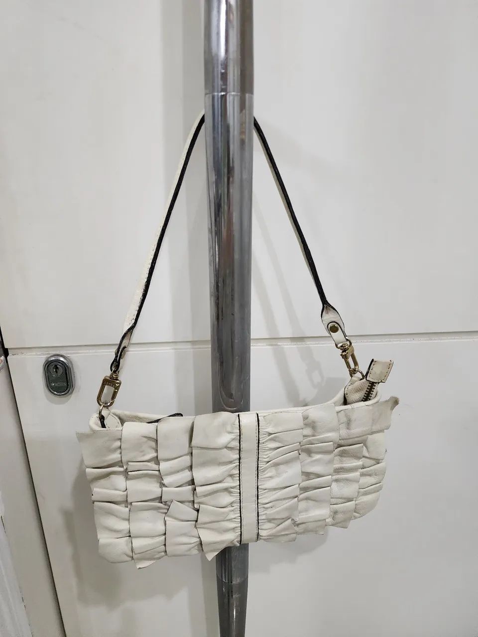 Bolsa de couro Arezzo Offi White