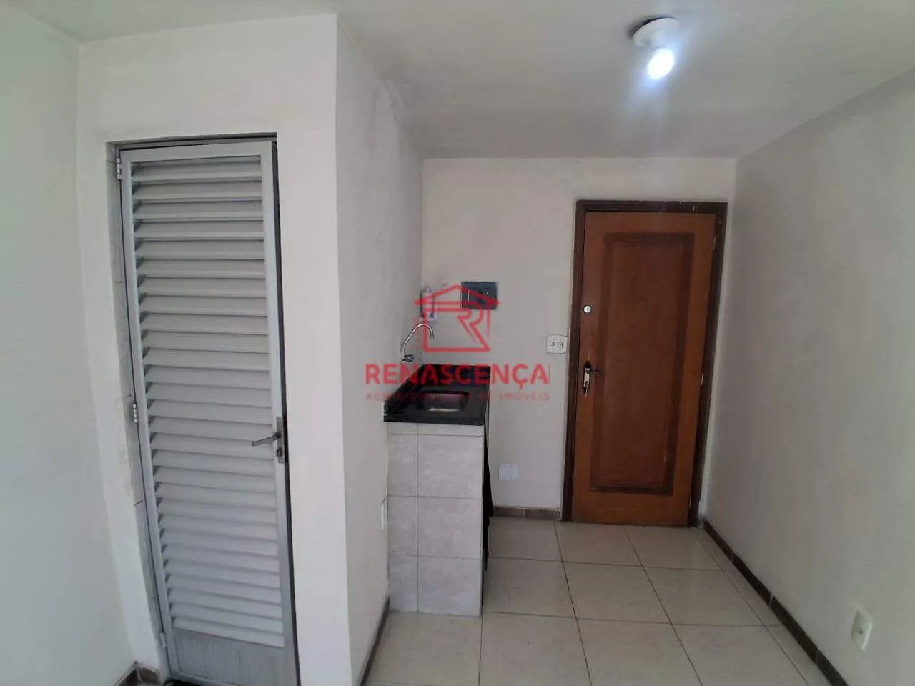 Ótima Sala Comercial, 20m2 no centro de Bangu. - Foto 3