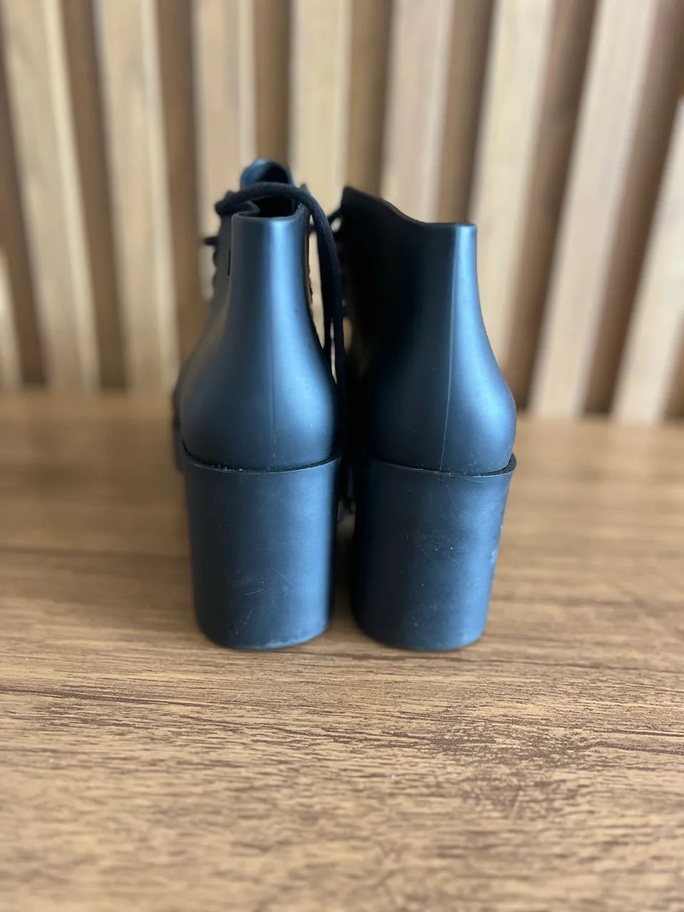 bota melissa stellar preta 35 - Foto 2