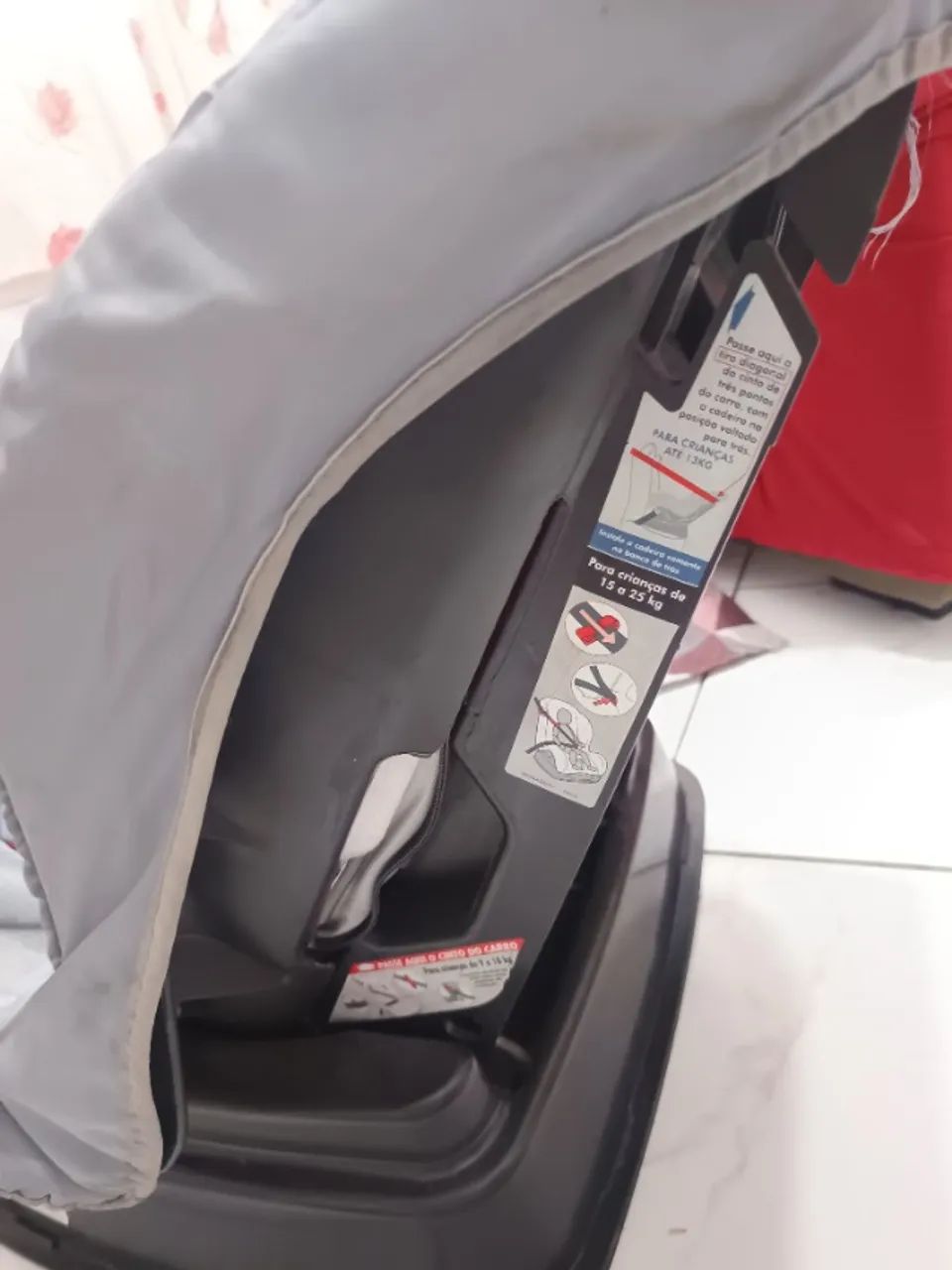 Cadeira de bebê para auto. - Foto 2