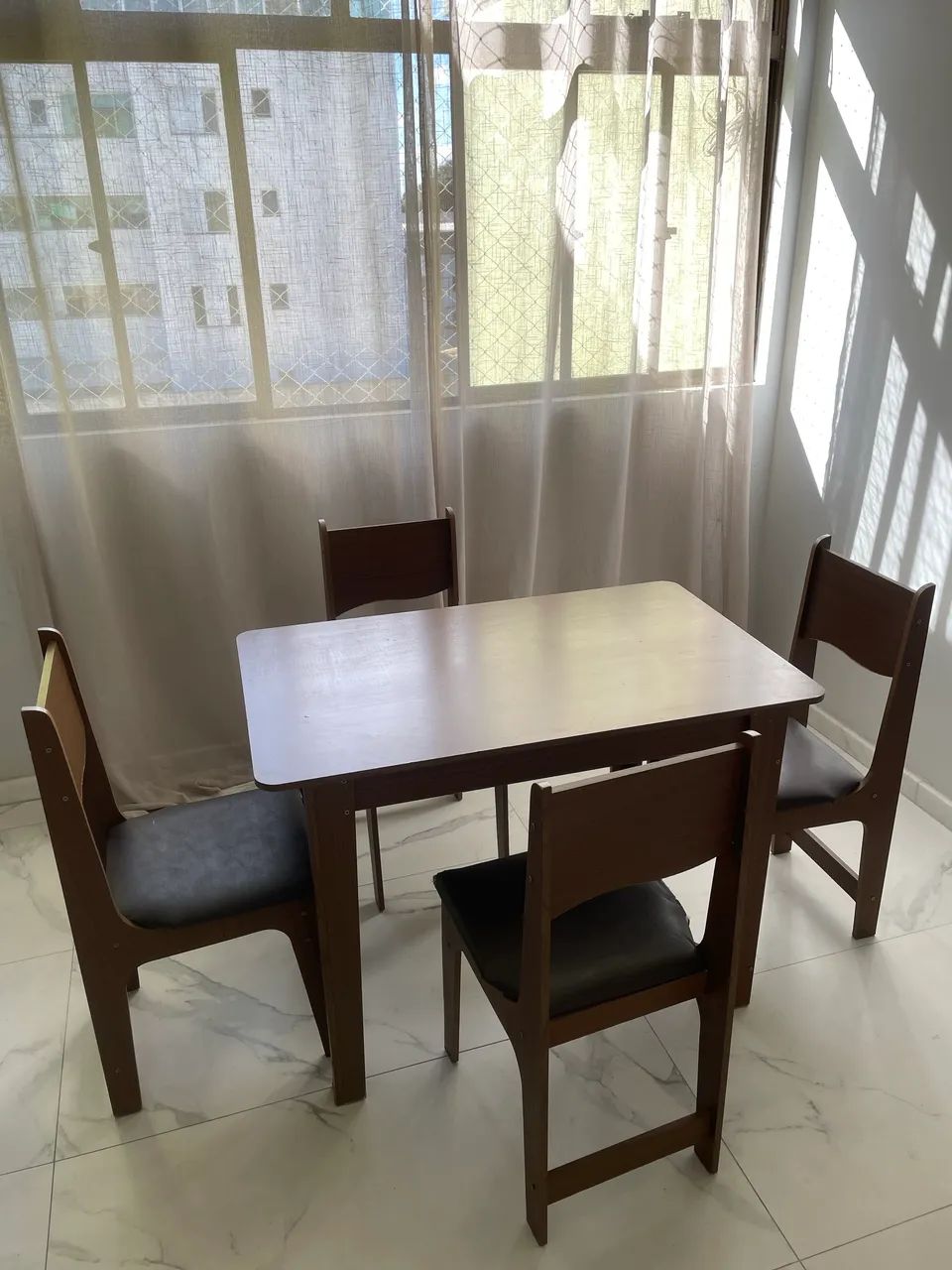Mesa com 4 cadeiras - Foto 5
