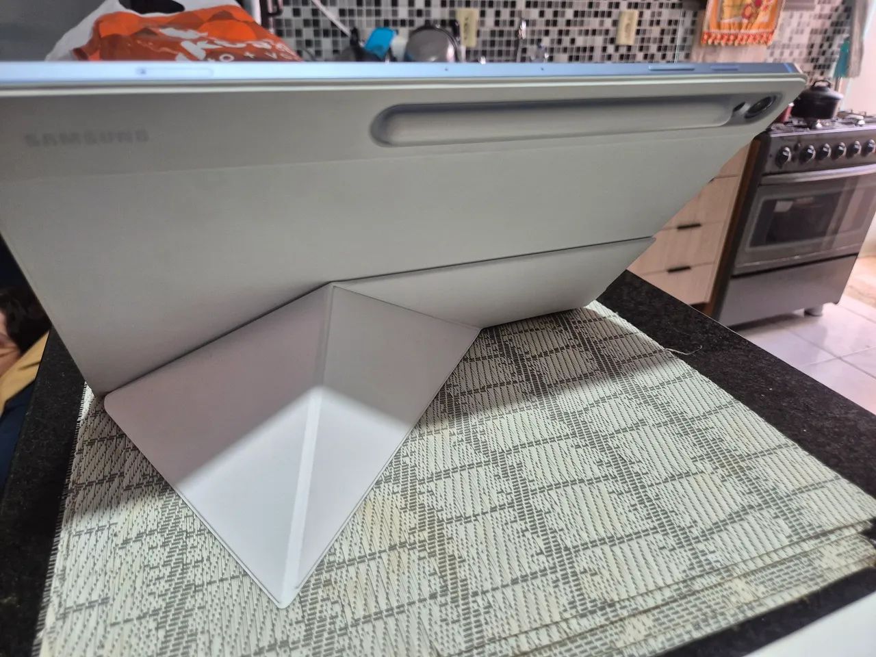 Vendo Tablet Samsung S10 Fe Plus 5G - Foto 4