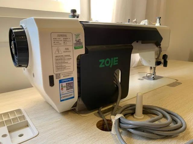 Máquina de Costura Industrial Semi Nova - Reta Zoje Direct Drive - Foto 4