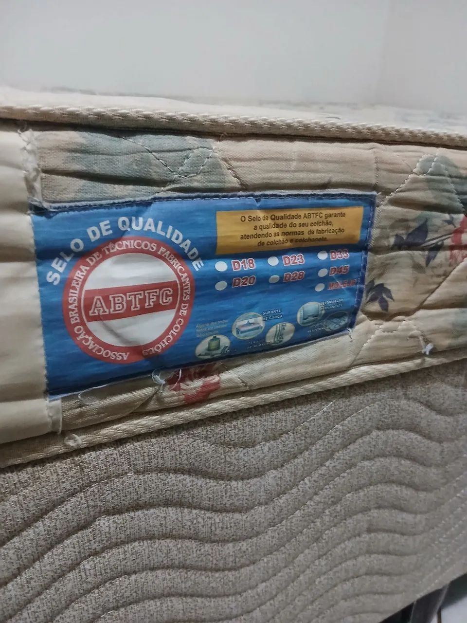 Vendo cama casal base+ colchão  - Foto 2