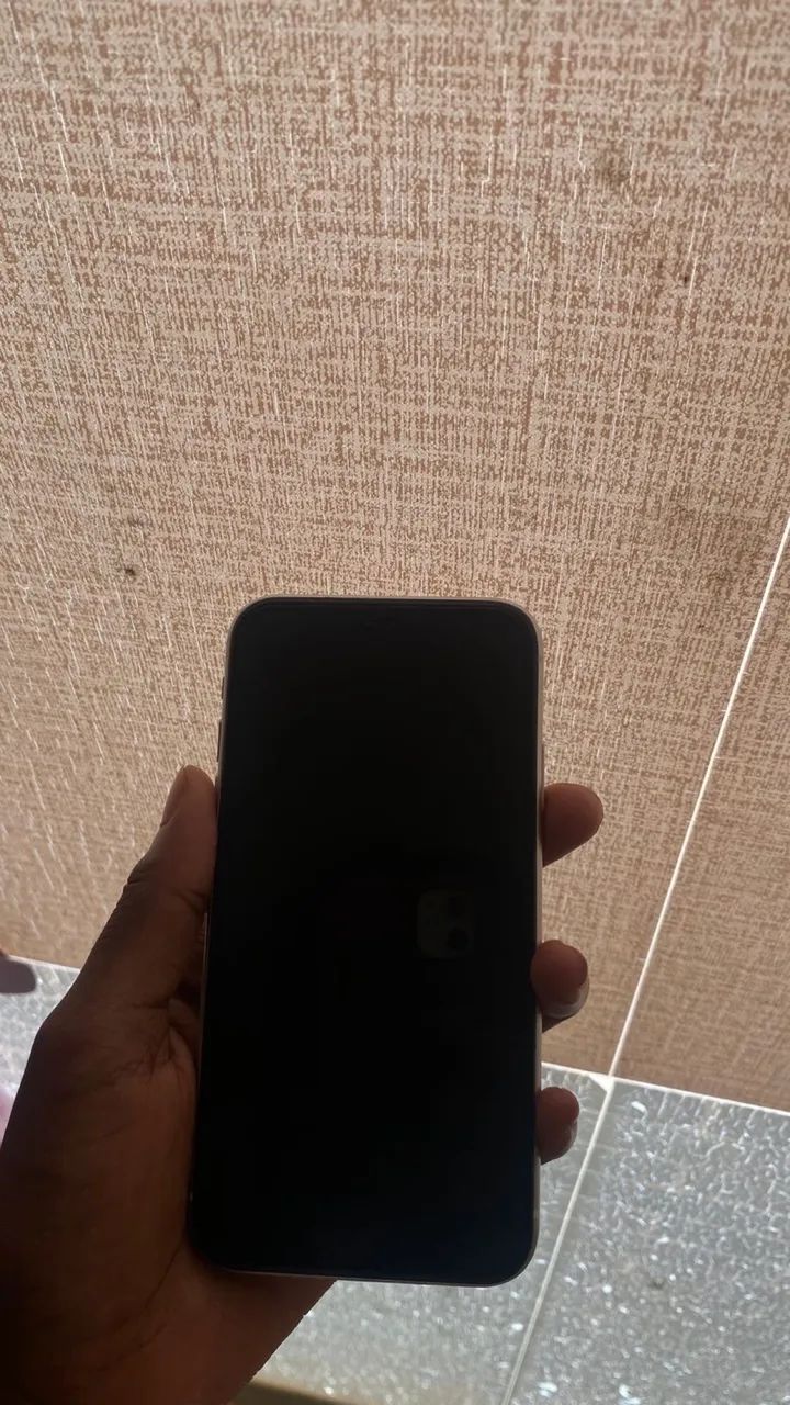 iPhone XR 64GB Branco - Aceito troca por iPhone 128GB+ - Foto 3