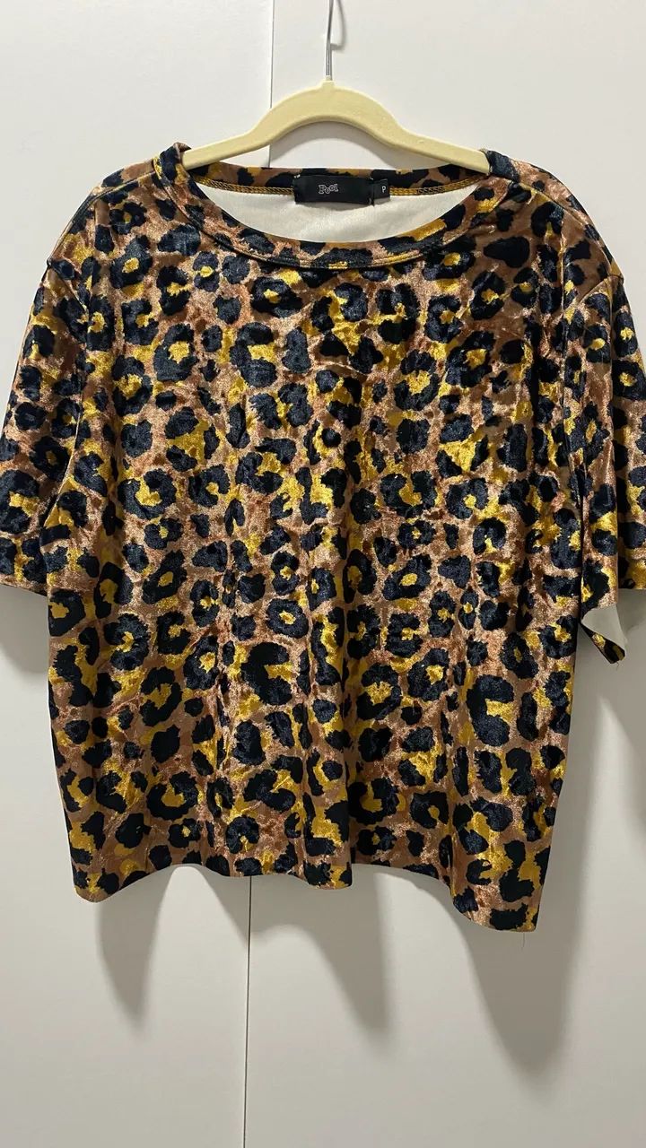 blusa estampada de oncinha P | Riachuelo 