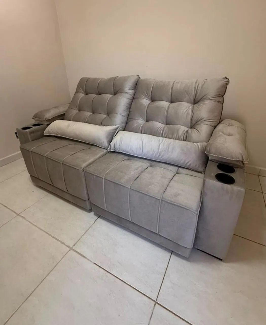 Sofá 2,50m madeira maciça, retrátil e reclinavel, tecido veludo - Foto 2
