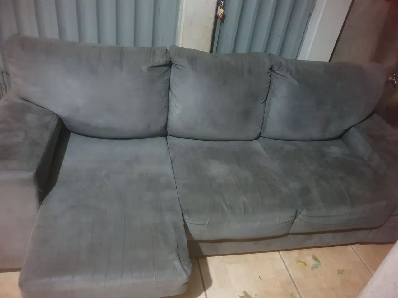 Vende se sofa retratil