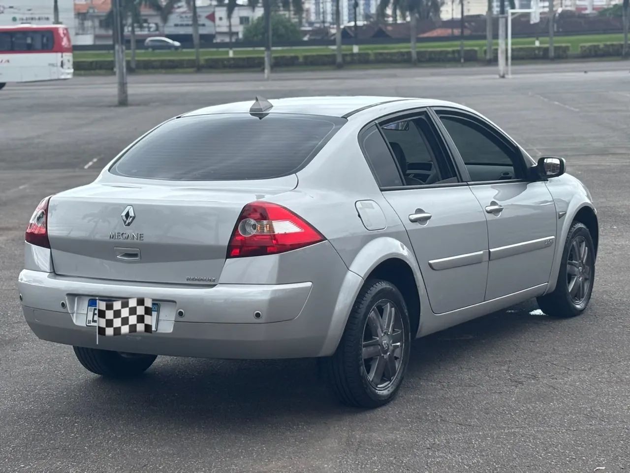Renault Megane Megane Sedan Privilège 2.0 16V Aut 2009