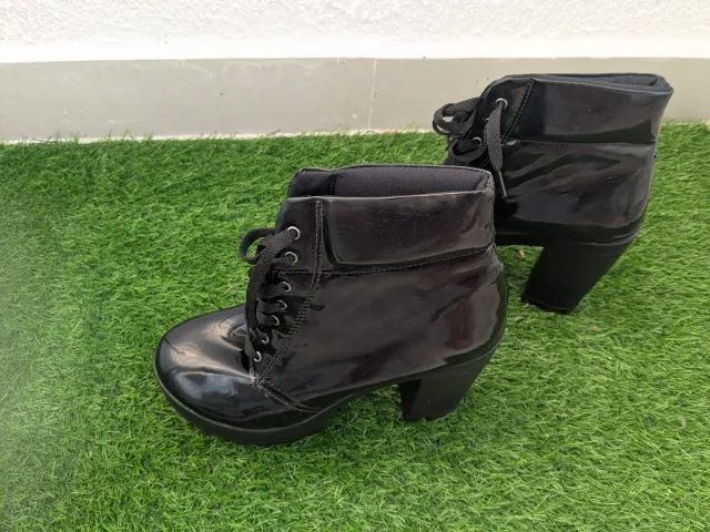Bota de couro e salto alto nº39 - Foto 2
