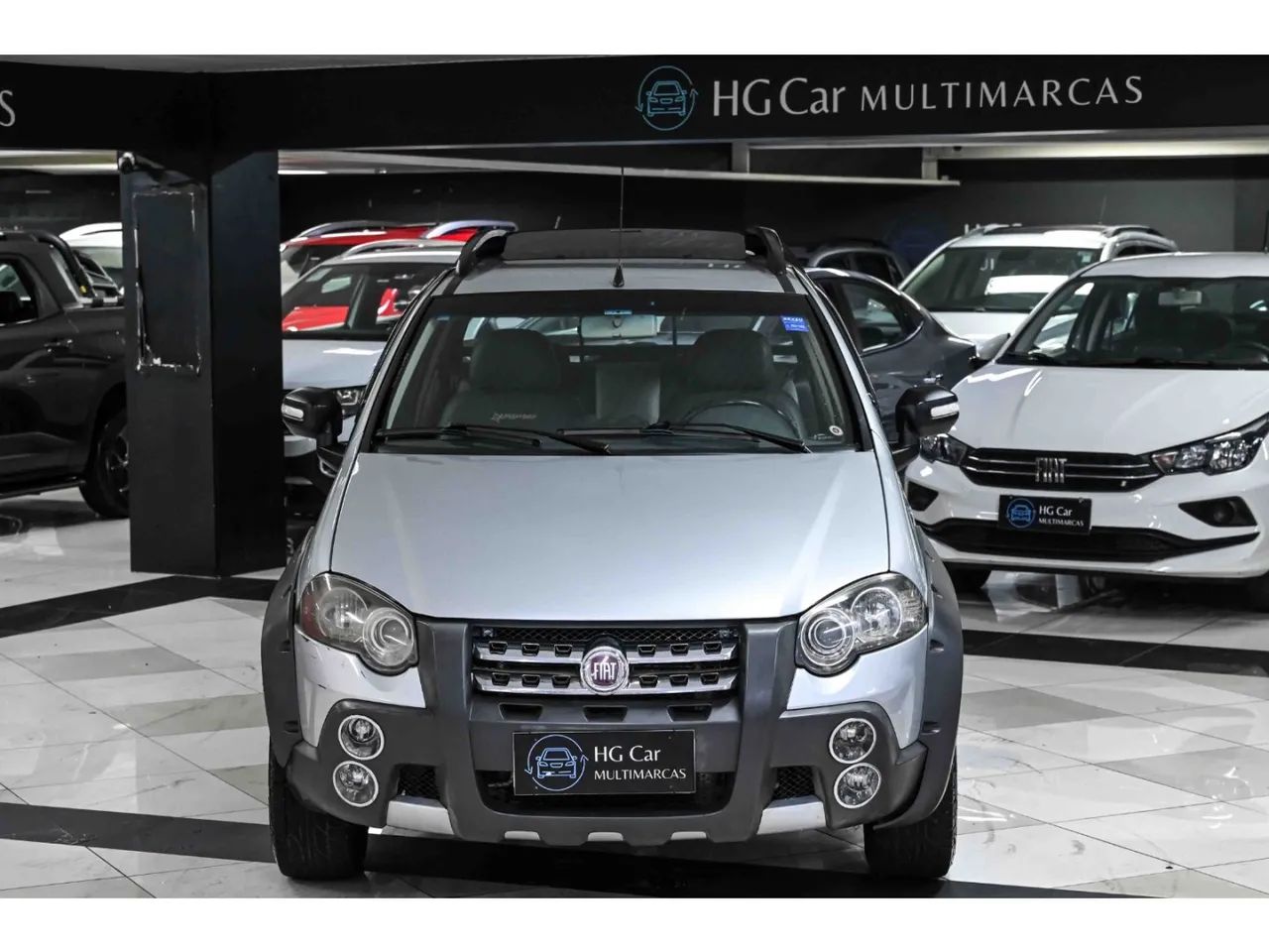 Fiat Strada Adv.1.8 16V Dualogic Flex CD 2012 - Foto 2