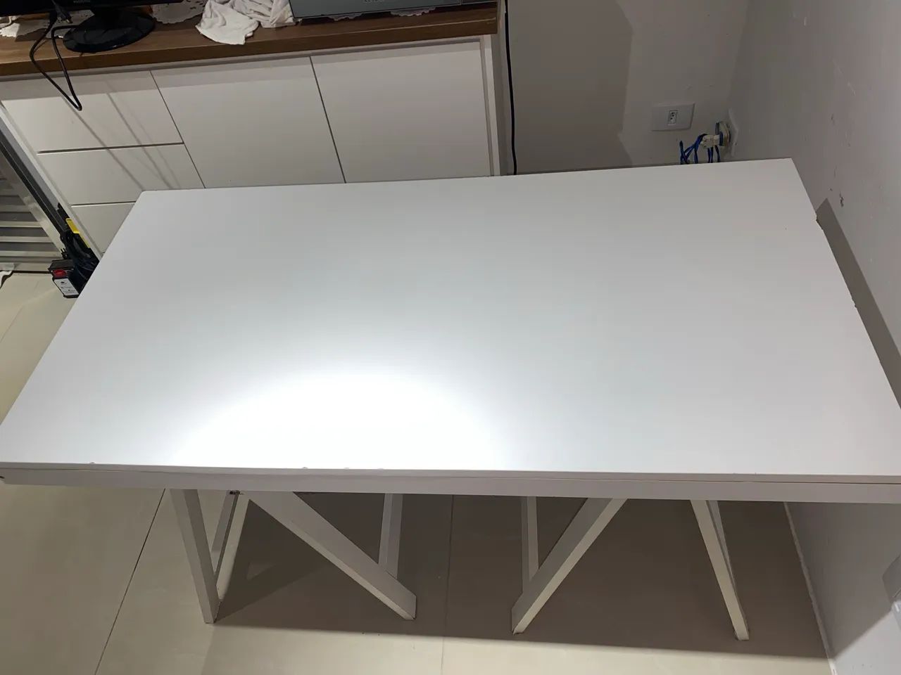 Mesa desmontável de MDF Branca - Foto 2